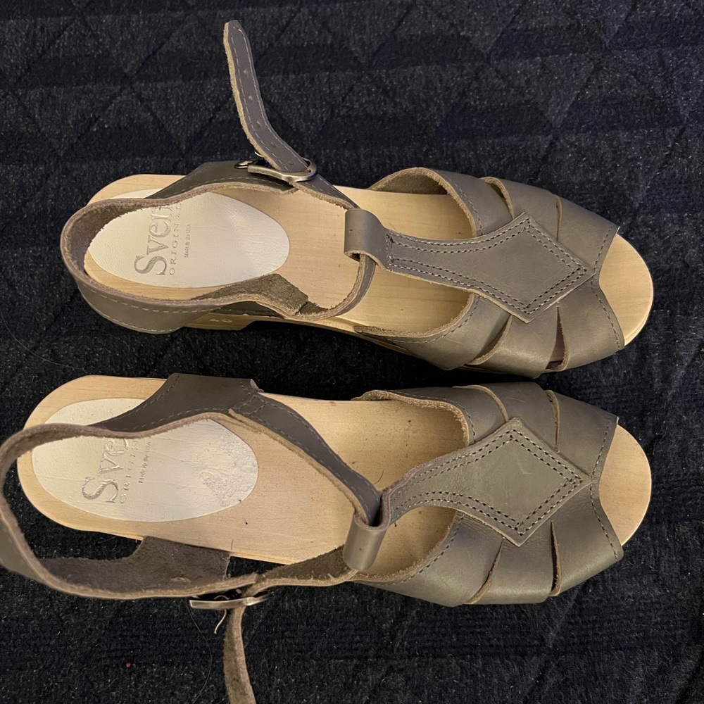 Sven open toe clogs. Never worn! Size 40, fit like a size 9.5.